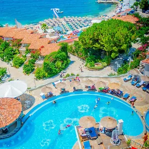 Bougainville Bay Albanien
